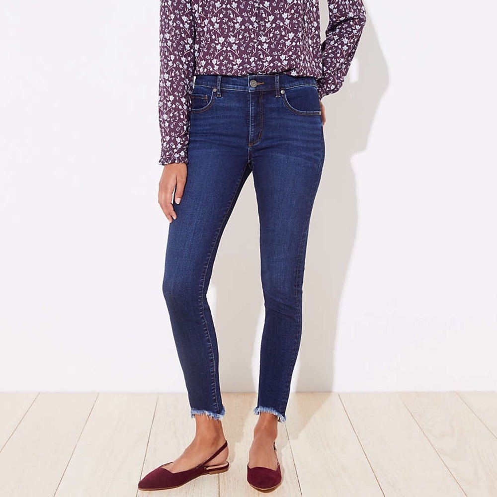 ✨NWOT LOFT Slim Pocket Modern Skinny Jeans